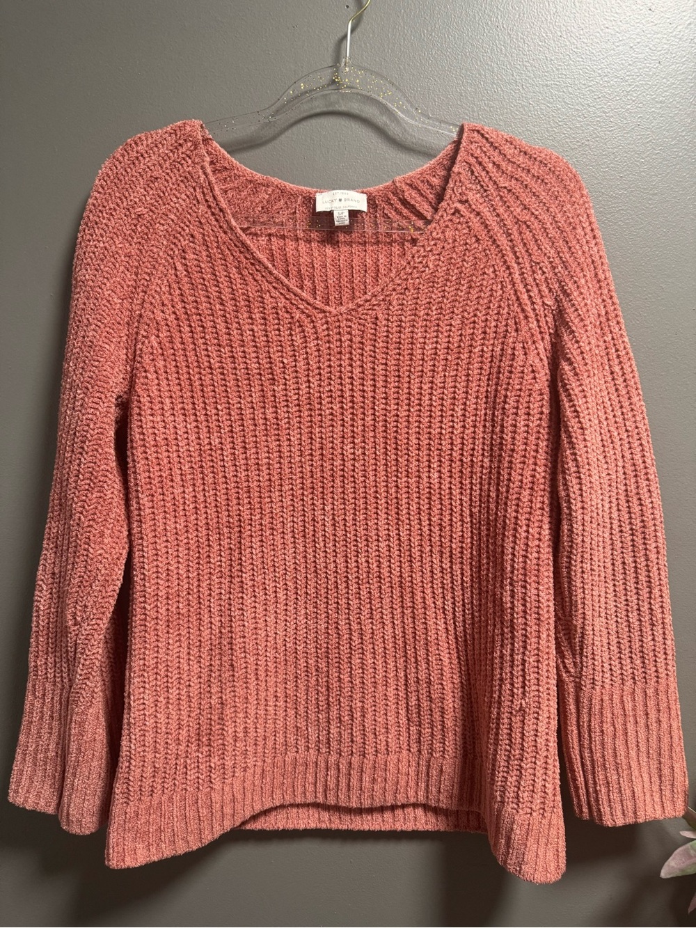 Lucky Brand V-Neck Sweater in Dusty Rose Pink S
